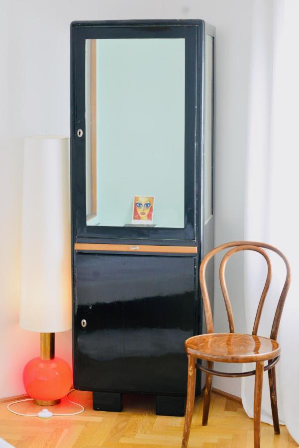Vintage-apartment Close To Karlsplatz Il Apartament